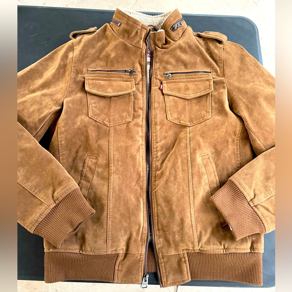 Levi’s mens bomber jacket.